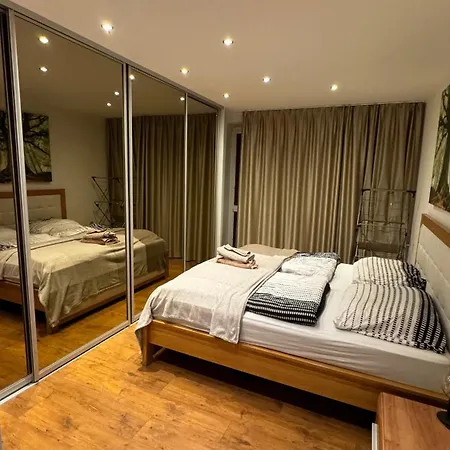 Parkside Modern Haven - Spacious & Serene In