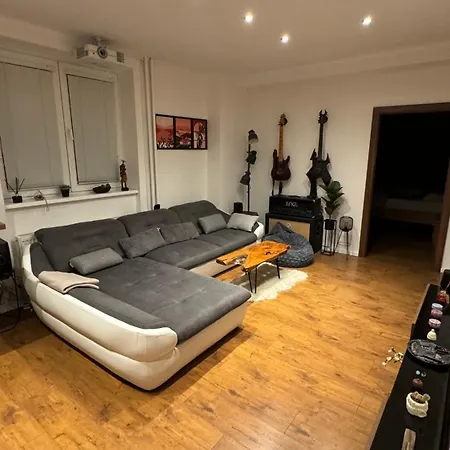Parkside Modern Haven - Spacious & Serene In Apartament Koszyce